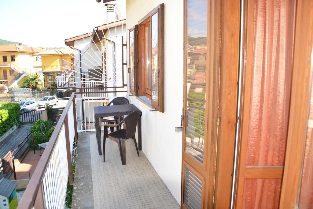 Apartment Santa Maria Bolsena Exterior foto